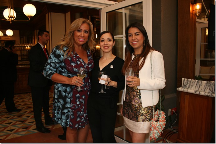 Magdalena Saldivar, Laura Garza, Alma Quitero